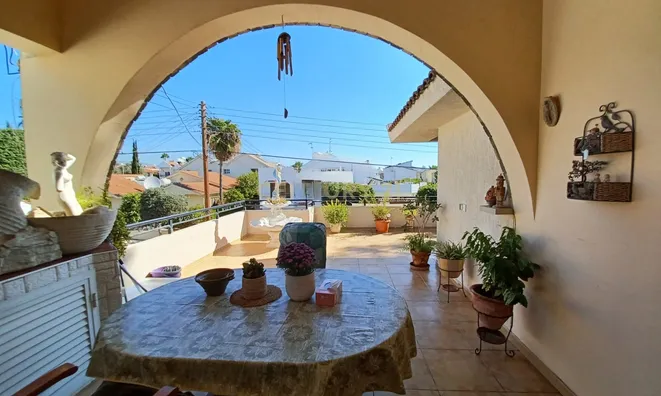 Недвижимость 6 Bedroom Villa For Sale in Germasogeia, Limassol: 19