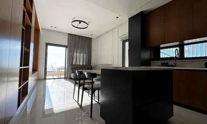 Недвижимость 4 Bedroom Penthouse Apartment For Sale in Germasogeia, Limassol: 3