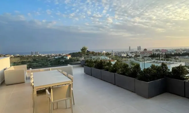 Недвижимость 4 Bedroom Penthouse Apartment For Sale in Germasogeia, Limassol: 24