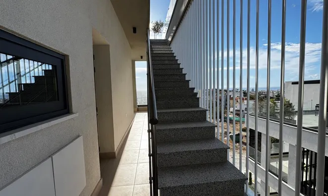 Недвижимость 4 Bedroom Penthouse Apartment For Sale in Germasogeia, Limassol: 25