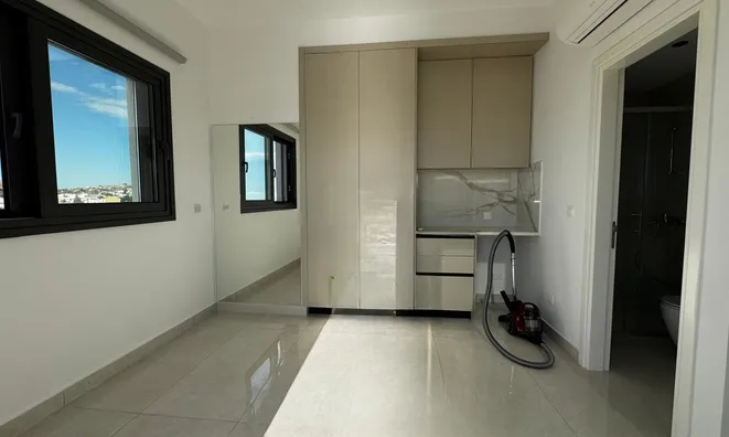 Недвижимость 4 Bedroom Penthouse Apartment For Sale in Germasogeia, Limassol: 26