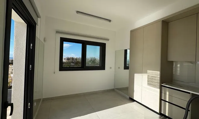 Недвижимость 4 Bedroom Penthouse Apartment For Sale in Germasogeia, Limassol: 28