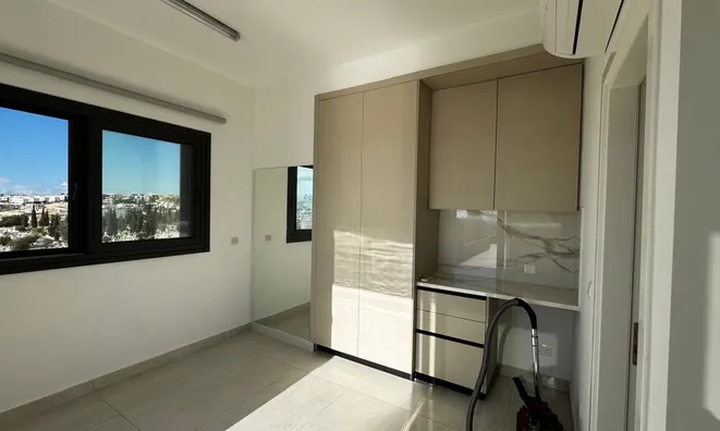 Недвижимость 4 Bedroom Penthouse Apartment For Sale in Germasogeia, Limassol: 29