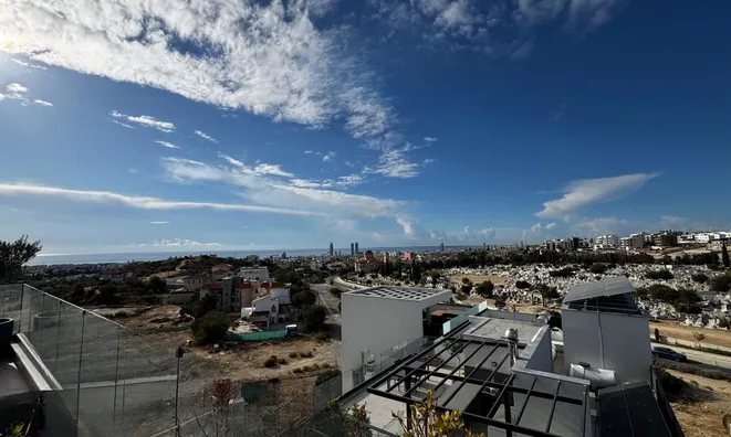 Недвижимость 4 Bedroom Penthouse Apartment For Sale in Germasogeia, Limassol: 30