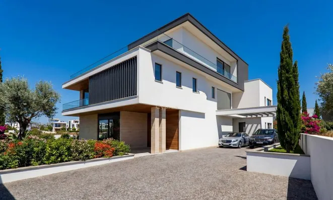 Недвижимость 7 Bedroom Villa for Sale in Mouttagiaka, Limassol: 5