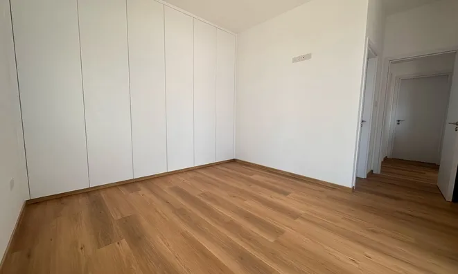 Недвижимость 2 Bedroom Penthouse Apartment for Sale in Mesa Geitonia, Limassol: 4