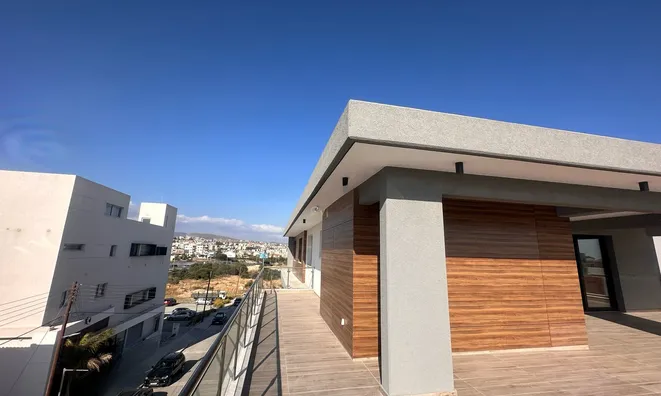 Недвижимость 2 Bedroom Penthouse Apartment for Sale in Mesa Geitonia, Limassol: 7