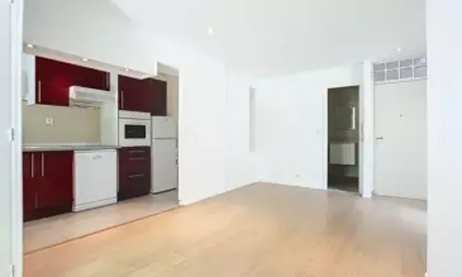 Недвижимость Villa Petit Juas: 2