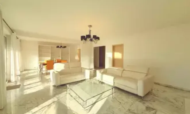 Недвижимость Villa Petit Juas: 2