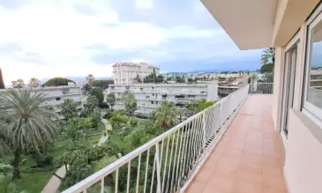 Недвижимость Villa République Cannes: 12