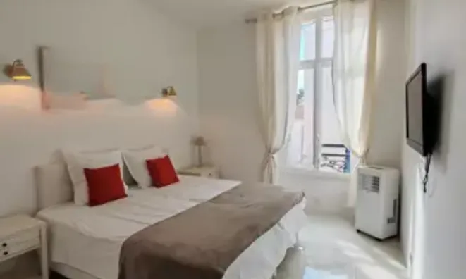 Недвижимость Villa Petit Juas: 12