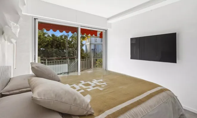 Недвижимость Villa Petit Juas: 10