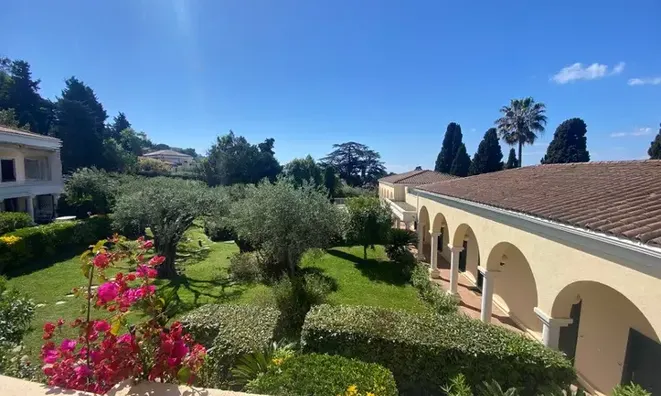 Недвижимость Home République Cannes: 4