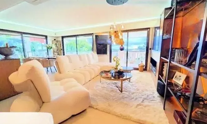 Недвижимость Villa Croix des Gardes: 1