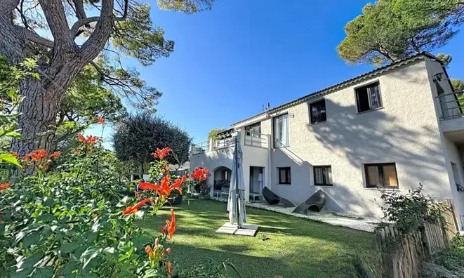 Недвижимость Villa Pibonson Mougins: 1