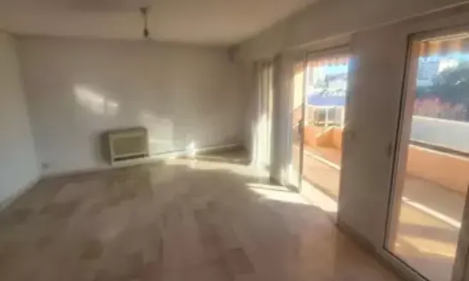 Недвижимость Villa Cannes La Bocca: 2