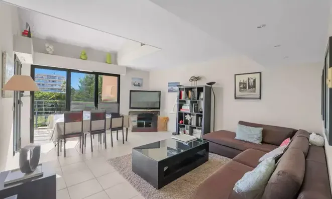 Недвижимость Villa République Cannes: 1