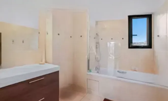 Недвижимость Villa République Cannes: 9