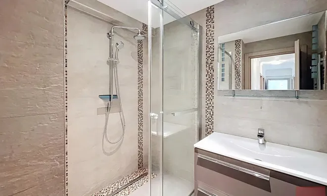 Недвижимость Villa Petit Juas: 5