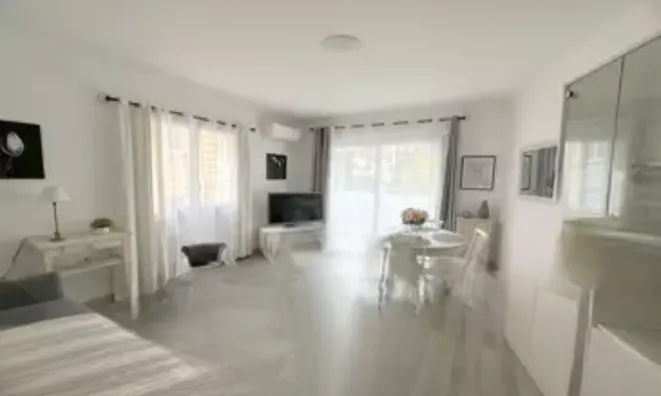 Недвижимость Estate Maure Vieille: 24