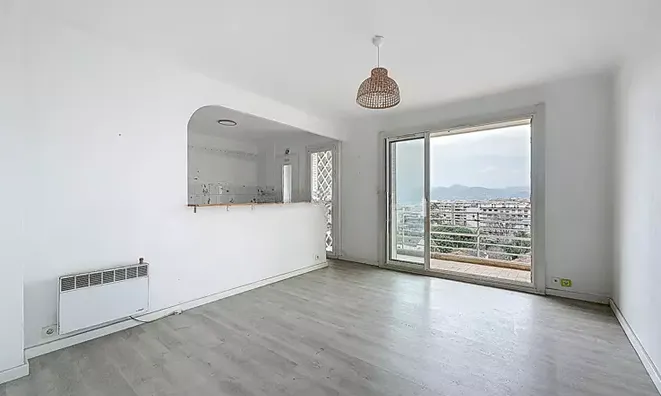 Недвижимость Villa Croix des Gardes: 8