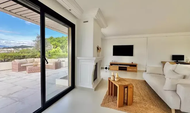 Недвижимость Villa Californie: 4