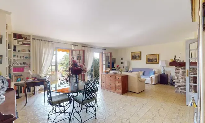 Недвижимость Villa Croix des Gardes: 4