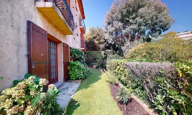 Недвижимость Villa Croix des Gardes: 19