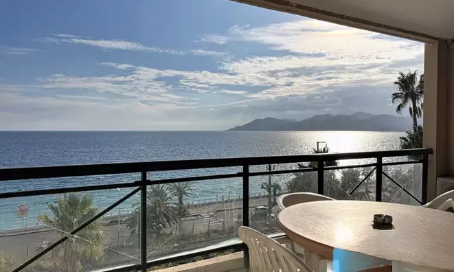 Недвижимость Villa La Bocca: 1