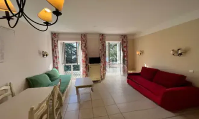 Недвижимость Villa Croix des Gardes: 2