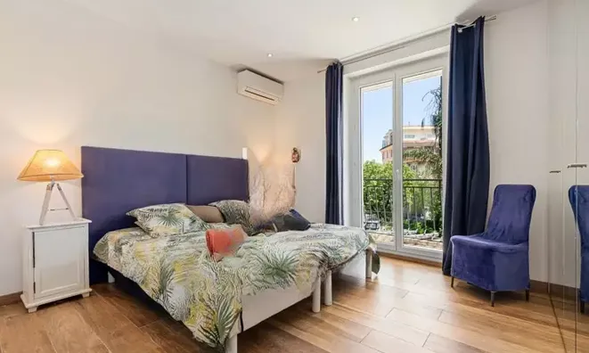 Недвижимость Villa Petit Juas: 13