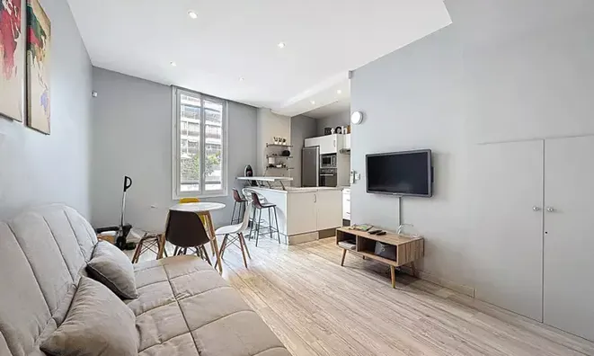 Недвижимость Villa Petit Juas: 1