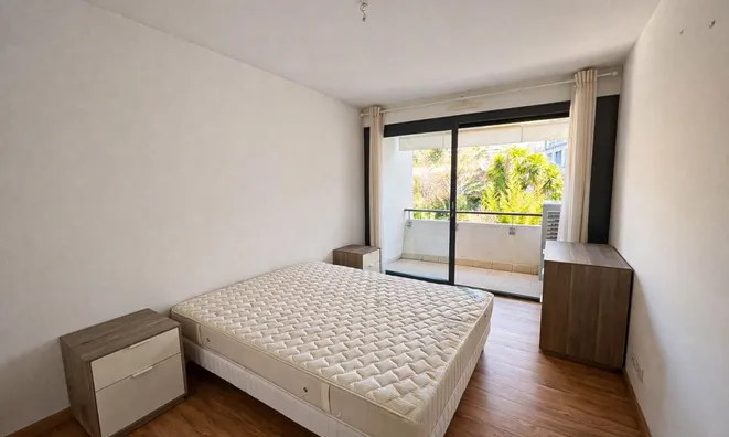 Недвижимость Villa République Cannes: 12