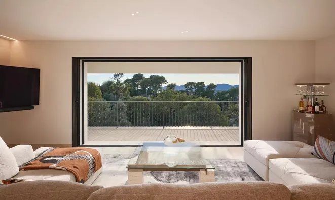 Недвижимость Villa Croix des Gardes: 14