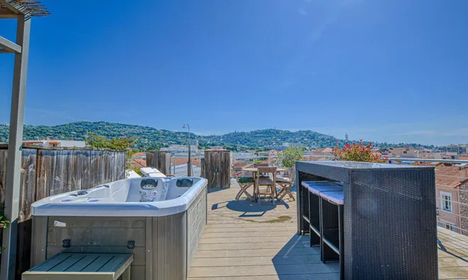 Недвижимость Villa République Cannes: 13