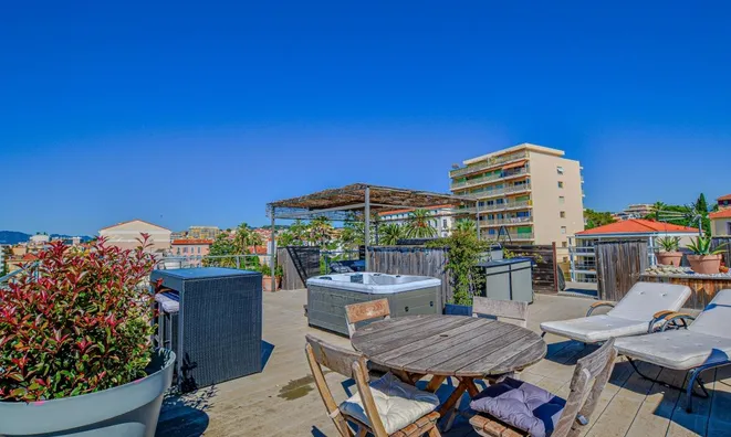 Недвижимость Villa République Cannes: 16