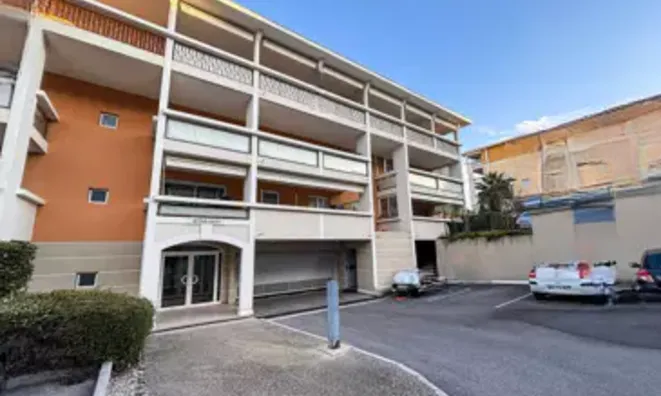 Недвижимость Villa Croix des Gardes: 2