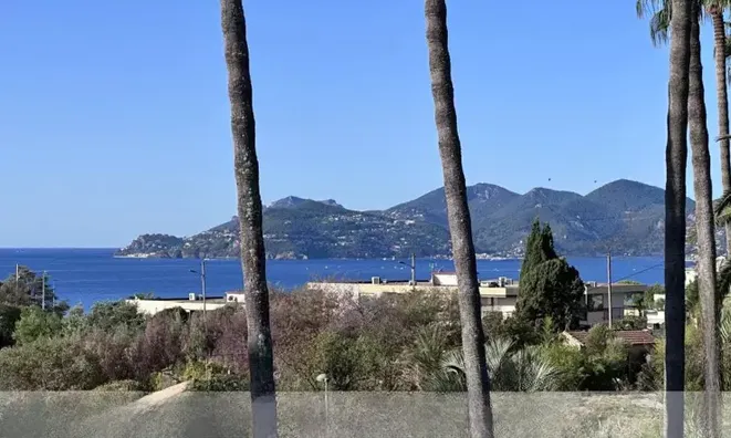 Недвижимость Villa Croix des Gardes: 1