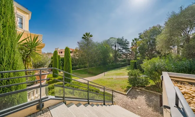 Недвижимость Villa République Cannes: 1