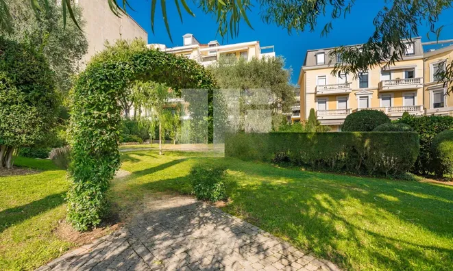 Недвижимость Villa République Cannes: 9