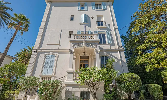 Недвижимость House in Petit Juas: 1