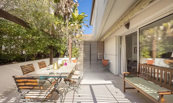 Недвижимость Villa Pointe Croisette: 2