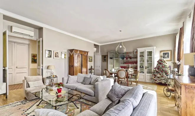 Недвижимость Villa République Cannes: 1