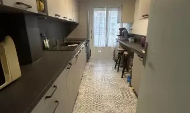 Недвижимость Place Cannes République: 2