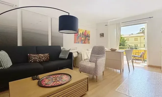 Недвижимость Villa Croix des Gardes: 1