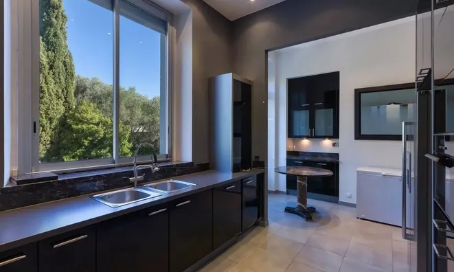 Недвижимость Villa Californie: 5