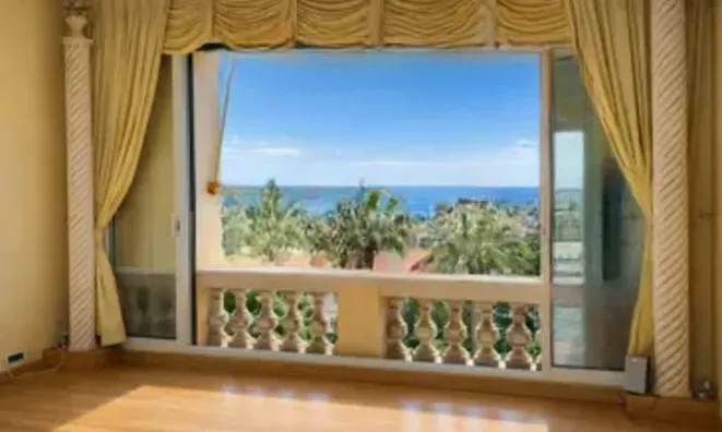 Недвижимость Villa Petit Juas: 2