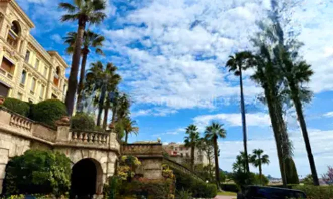 Недвижимость Villa Petit Juas: 11