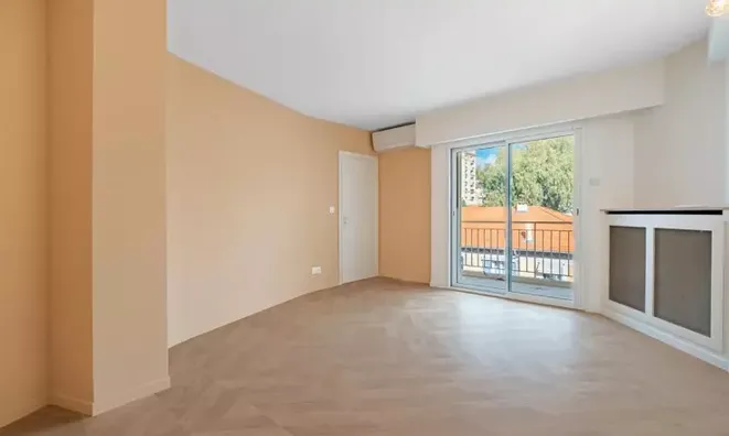 Недвижимость Villa Petit Juas: 10