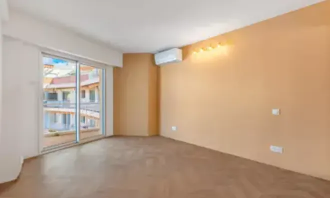 Недвижимость Villa Petit Juas: 11